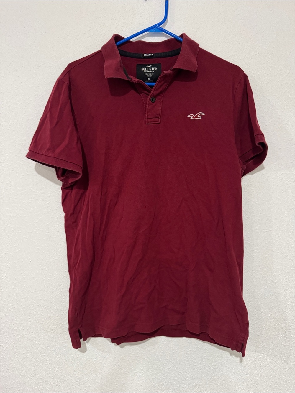 Hollister XL Men's Burgundy Short-Sleeve Polo